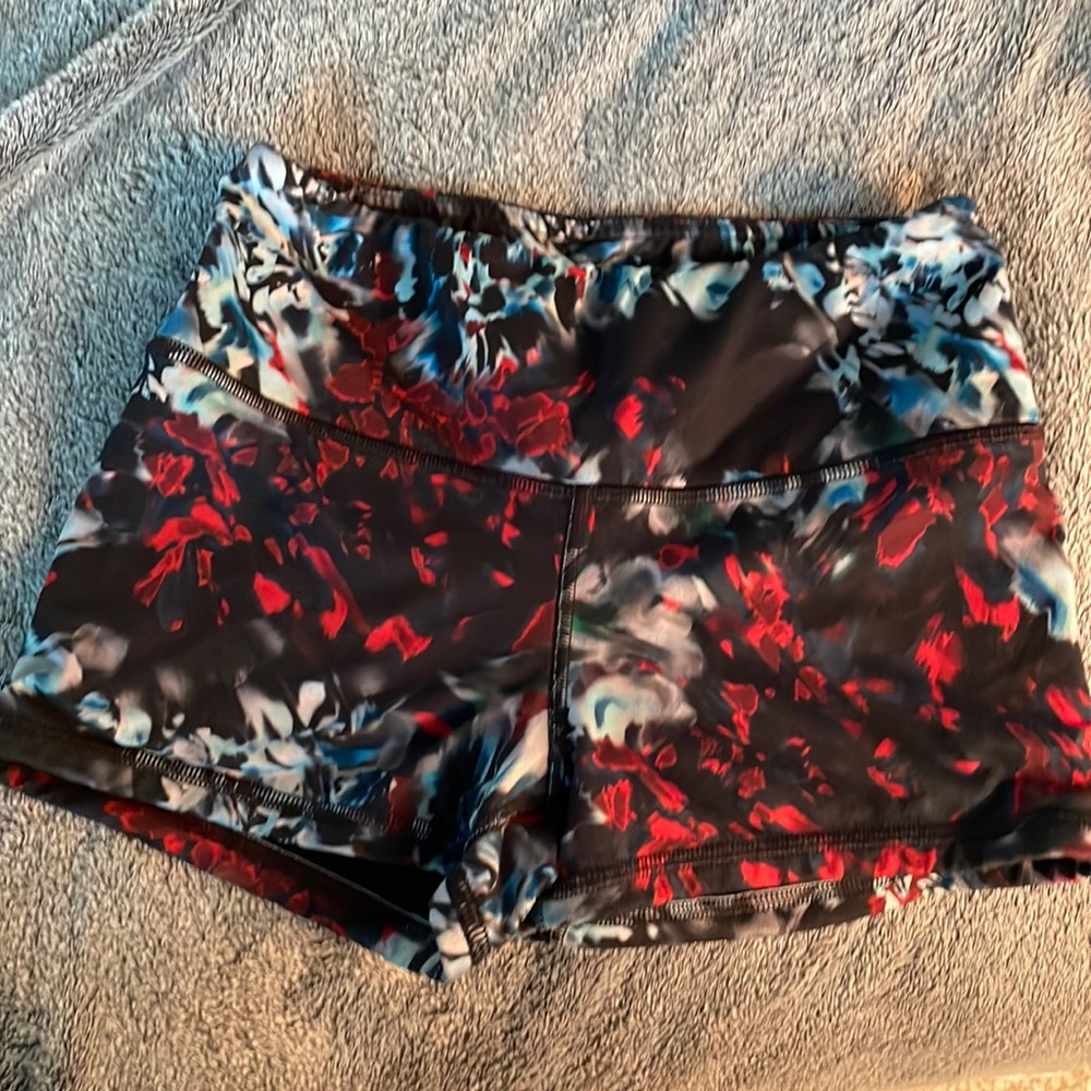 FLEO shorts